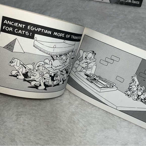 Garfield Storybook by Jim Davis lot of 2 1986& 1990 prints - Picture 7 of 11
